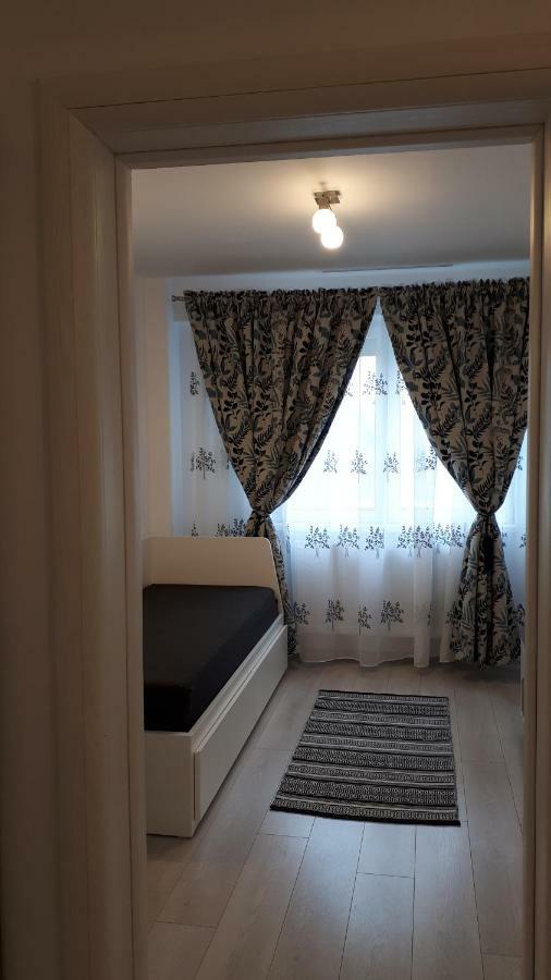 Tibiscum Apartament, Bucuresti Bagian luar foto